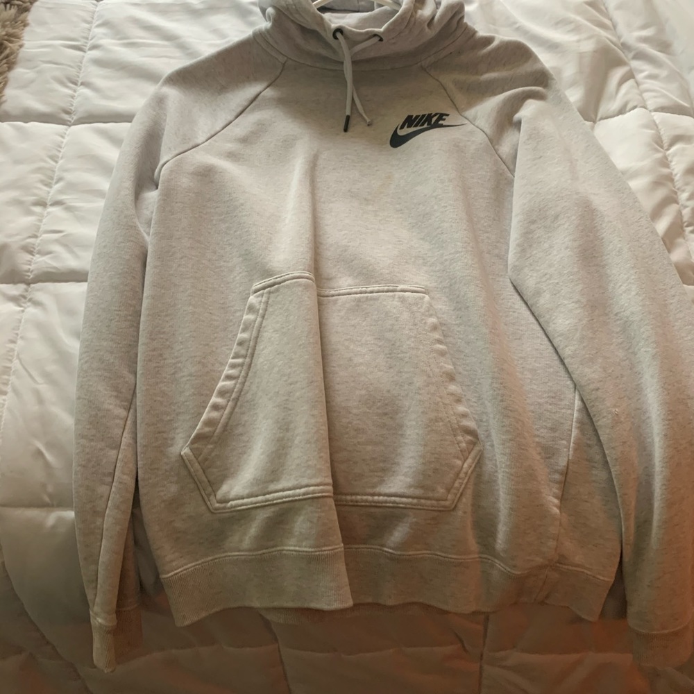 nike pull over hoodie